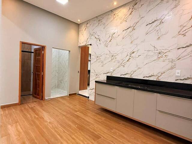 #4 - Casa para Venda em Manaus - AM